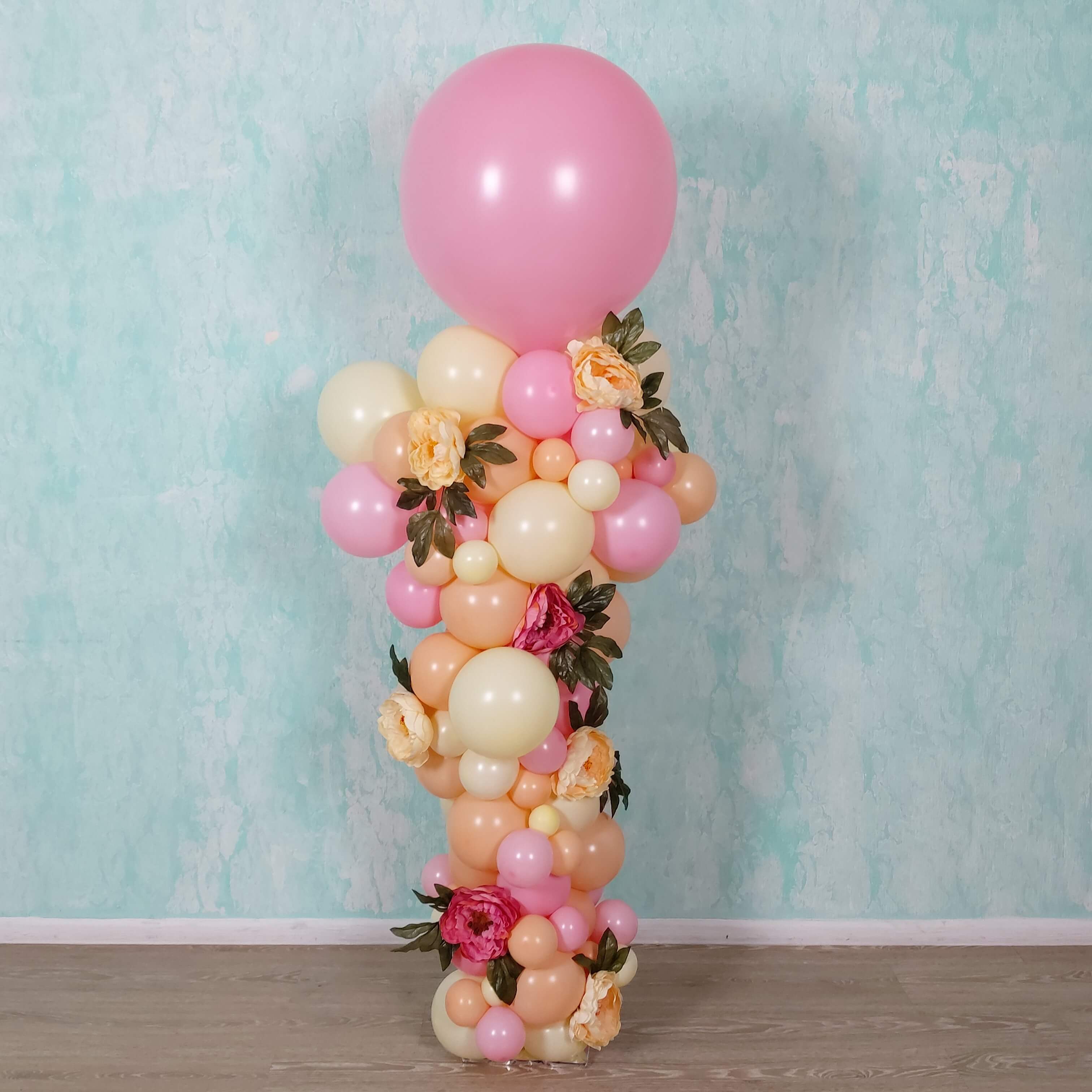 8 ft Blooming Organic Balloon Column with Flowers